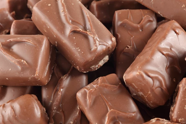Italy Exports Chocolate Bars With Filling, Achieving Record High of $27M in September 2023